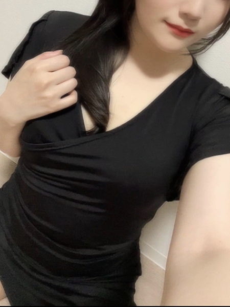 琴坂みやび