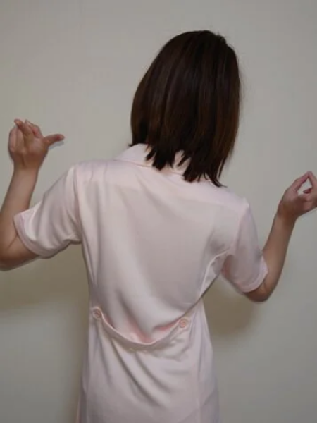 桃色ももか