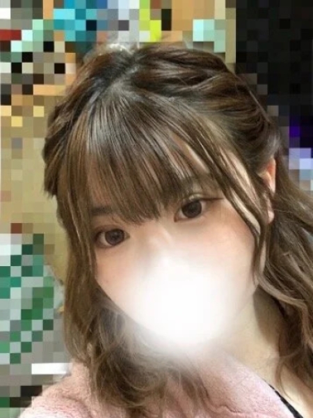 長谷川彩香