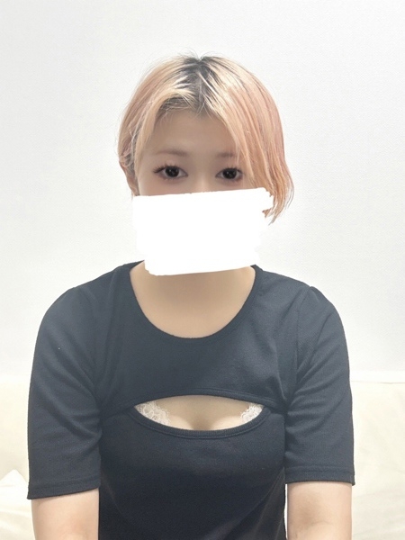 みい